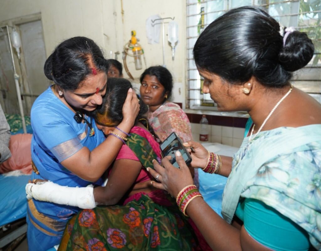 Kalvakuntla Kavitha visits MGM Hospital Warangal