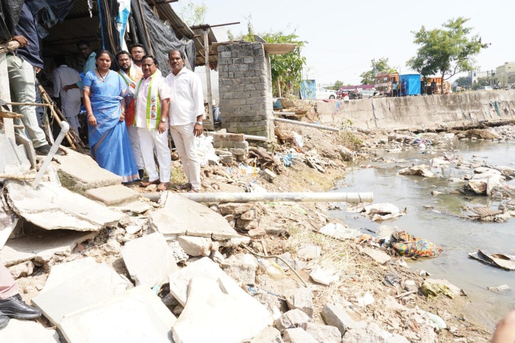 Kavitha demanding Warangal flood relief implementation