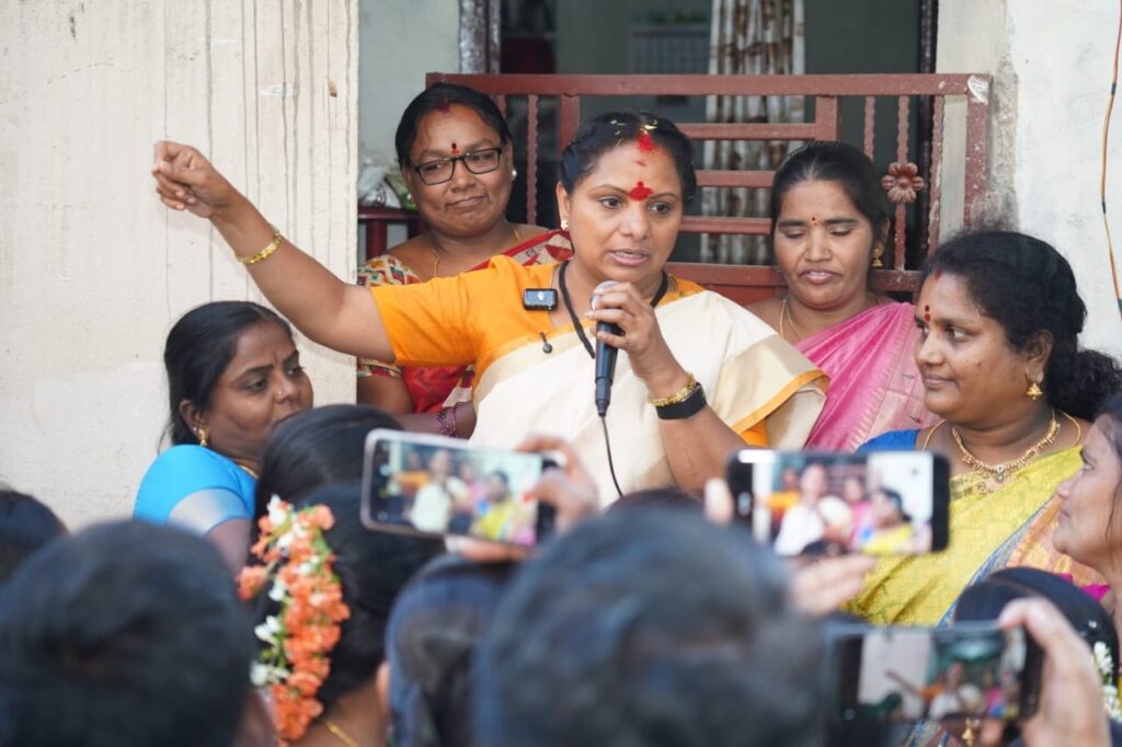 Kalvakuntla Kavitha speaking with Saidaabad residents about 40-year delay in housing pattas and lack of basic amenities