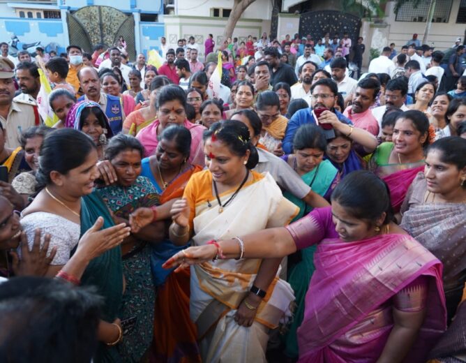 Kalvakuntla Kavitha visiting Saidaabad Khaja Bagh Colony to review long-pending housing pattas and local development issues.