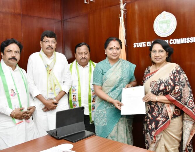 సీఎం పర్యటనలు కోడ్ ఉల్లంఘనే – కల్వకుంట్ల కవిత | CM Revanth Reddy