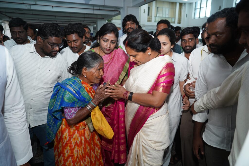 Kavitha inspects emergency facilities at AIIMS Bibinagar