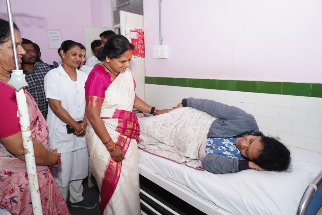 Kalvakuntla Kavitha visits Aleru Community Health Centre