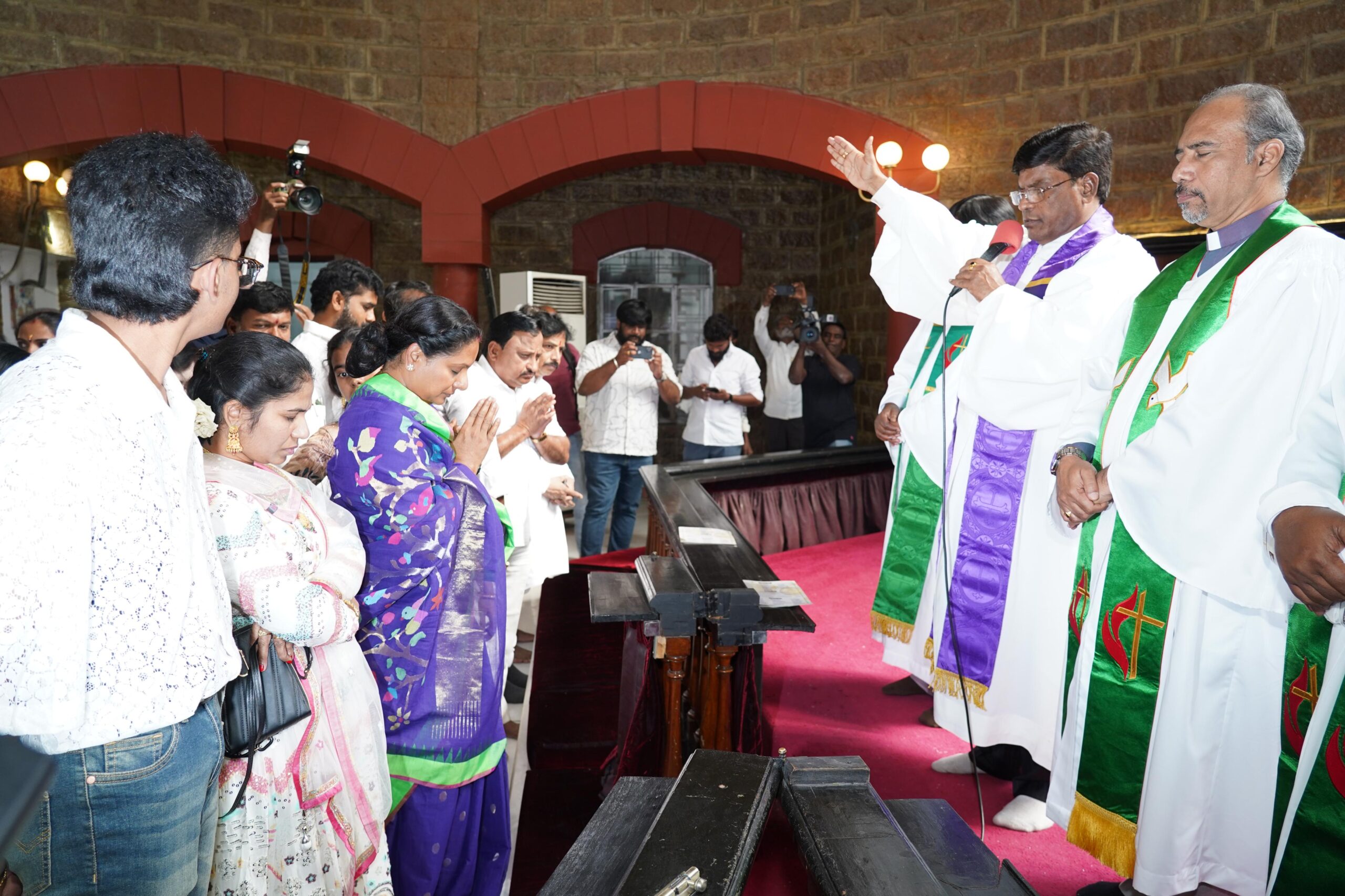 Kavitha participates in Christmas celebrations in Hyderabad