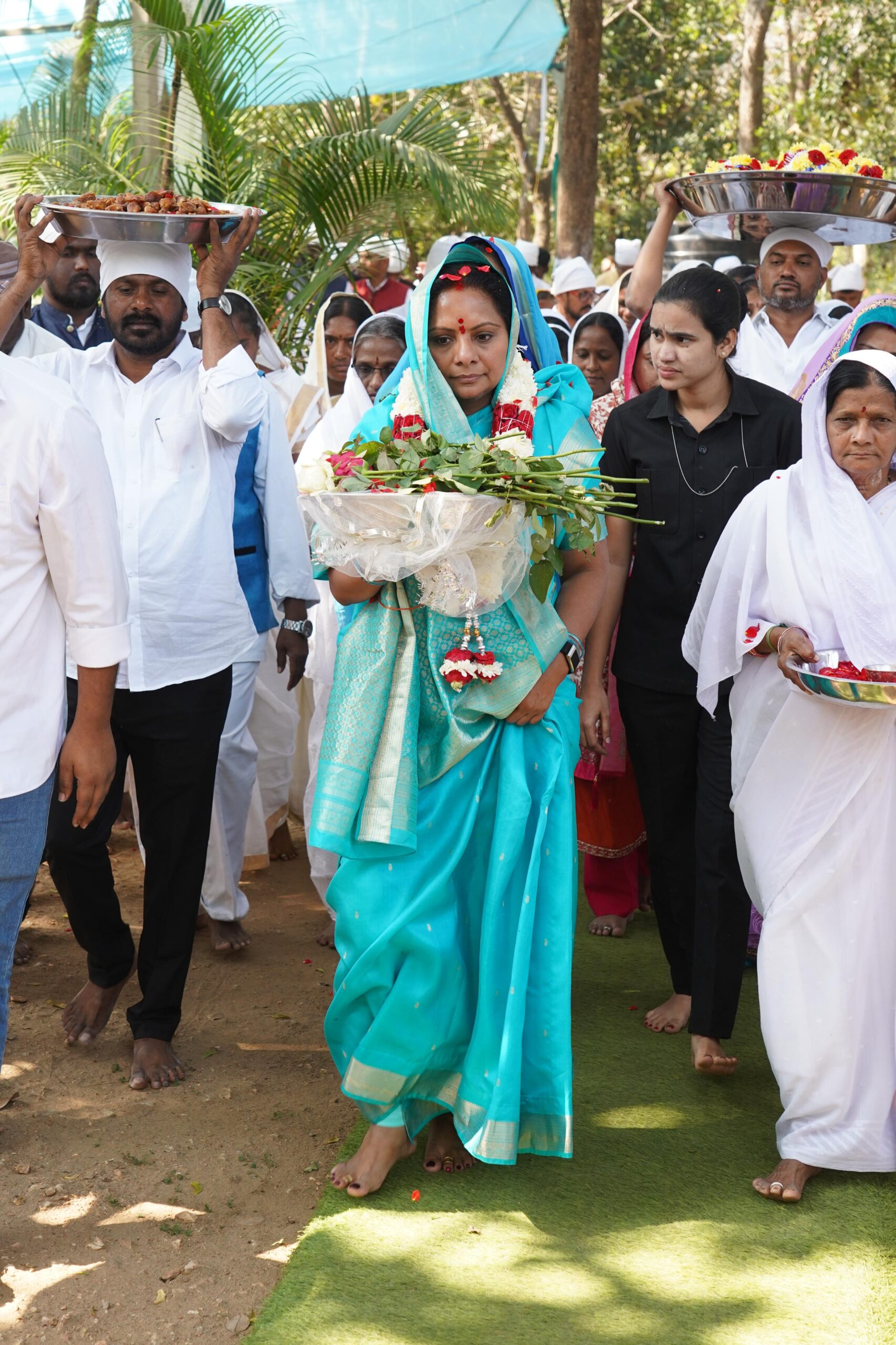 Kalvakuntla Kavitha visiting Hazrat Nagul Meer Dargah in Illandu during Jagruthi Janam Bata and highlighting Hindu-Muslim unity.