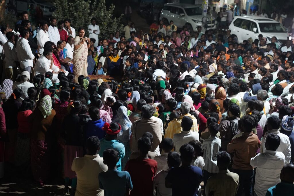 Telangana Jagruti political platform announcement by Kavitha in Gadwal