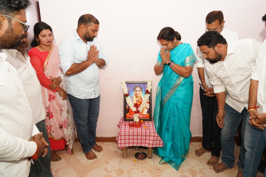 Telangana Jagruti president Kalvakuntla Kavitha speaking on Singareni workers’ issues
