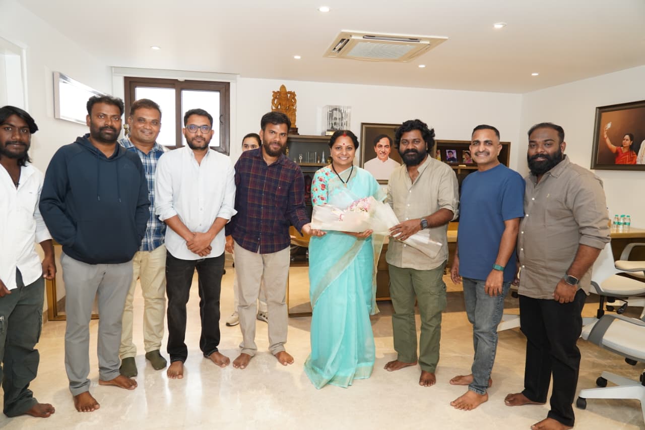 Kalvakuntla Kavitha meeting the Raju Weds Rambai movie team at her Hyderabad residence and congratulating them on the film’s success