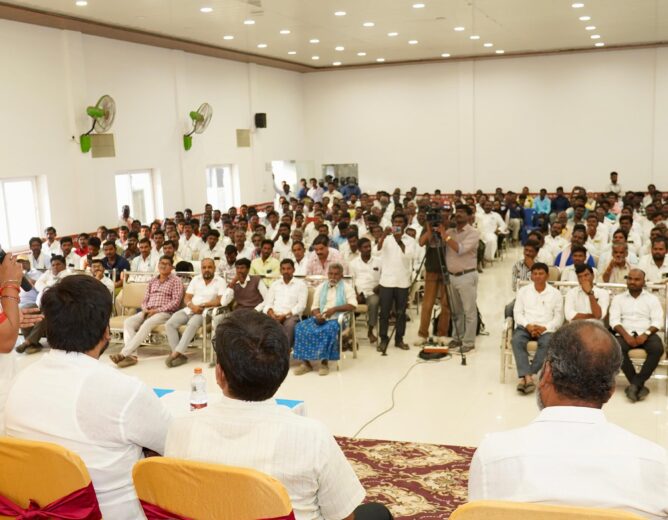 పత్తి విత్తన రైతులకు న్యాయం కోసం గద్వాలలో సమావేశమైన కల్వకుంట్ల కవిత