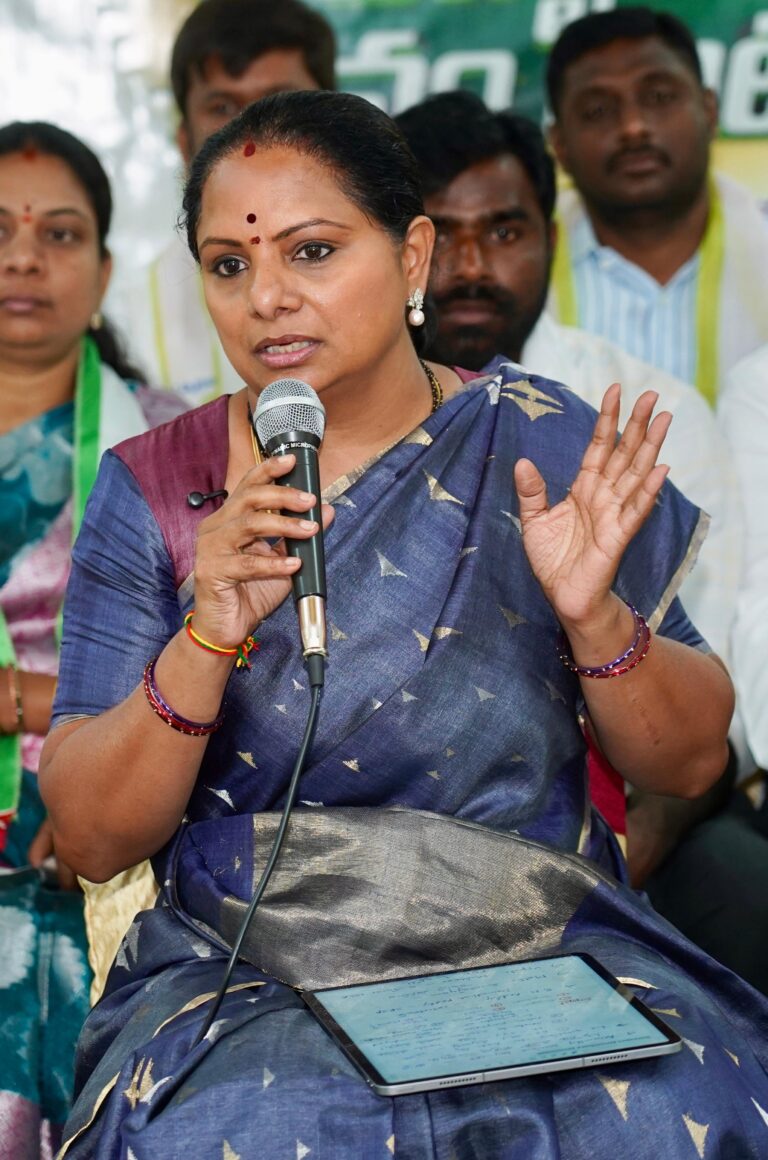 Kalvakuntla Kavitha addressing media in Suryapet on alleged corruption