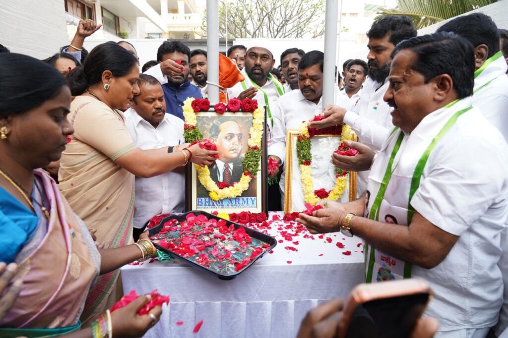 Telangana Jagruthi Chief Kavitha Raises Voice Against BC Caste Census “Fraud”