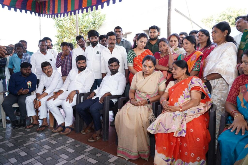 Kavitha visiting Gade Innayya family in Jaffargadh