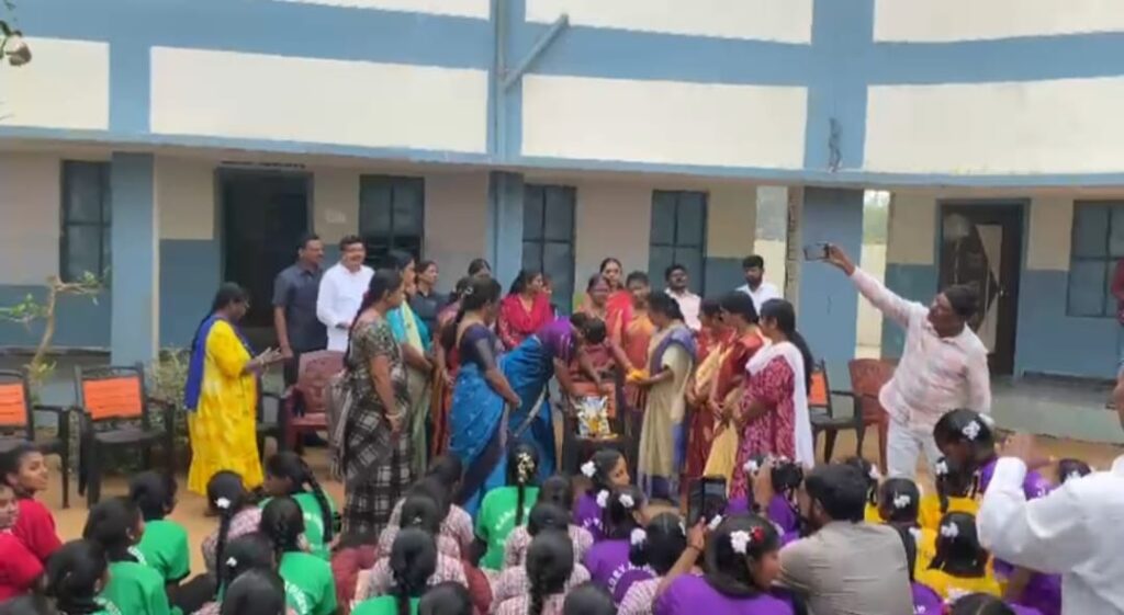 Kalvakuntla Kavitha visiting KGBV school in Suryapet