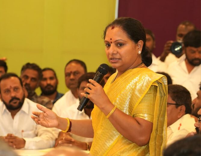 Kavitha reaction on SIT notice to KCR