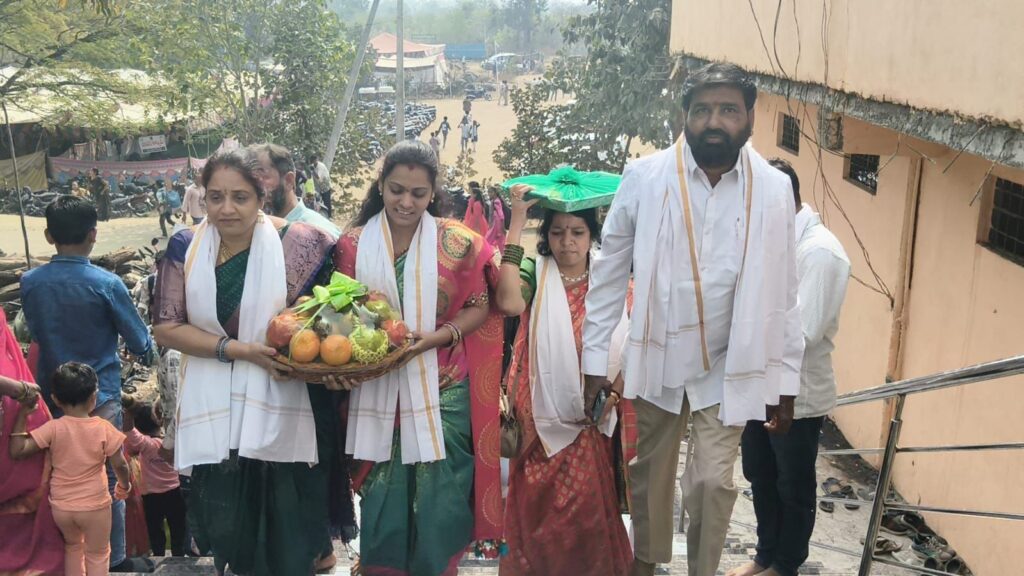 Telangana Jagruthi delegation at Nagoba Temple