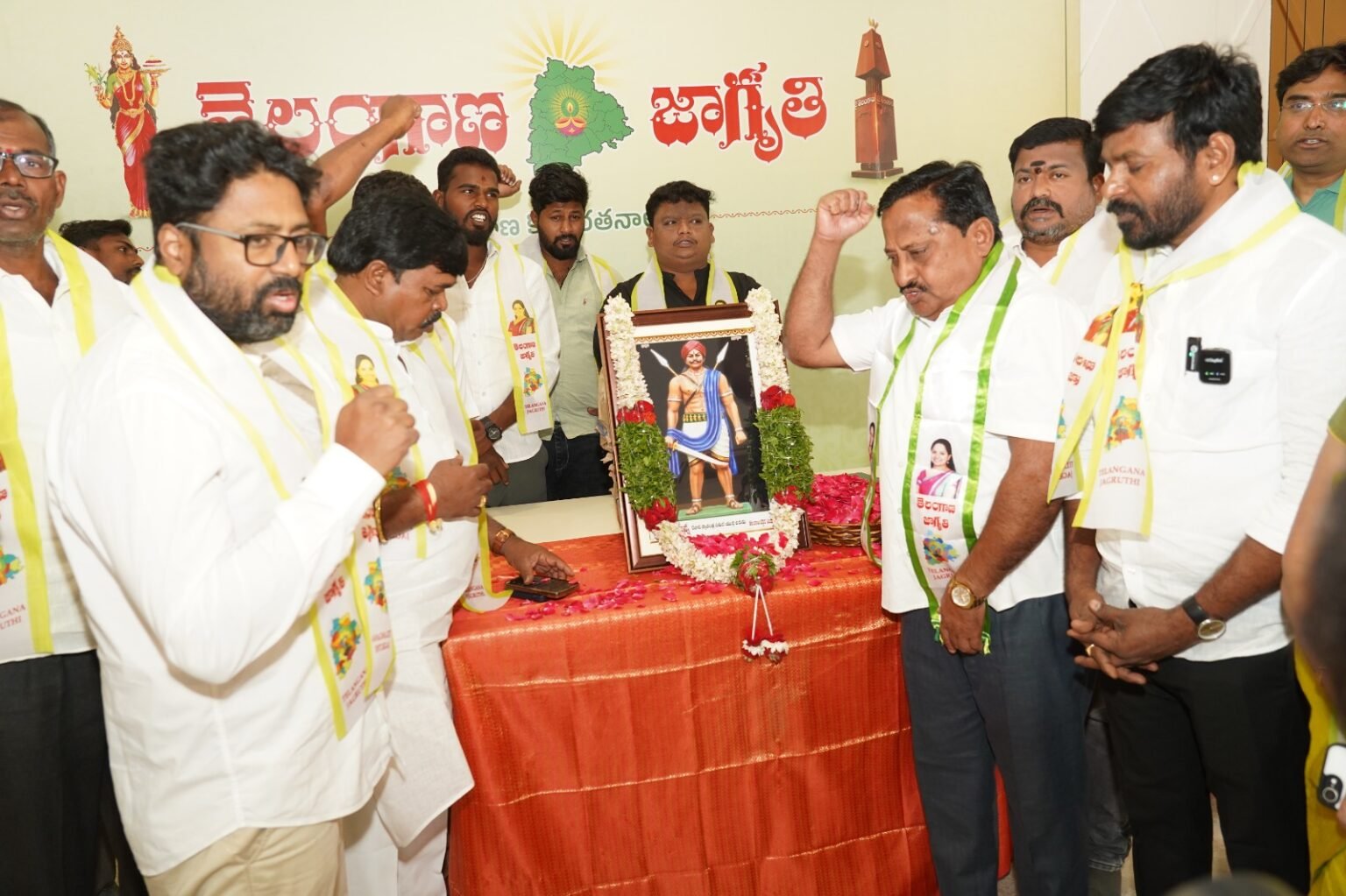 Obanna ఘనంగా వడ్డెర ఓబన్న 219వ జయంతి - నివాళులర్పించిన తెలంగాణ జాగృతి నాయకులు ...
