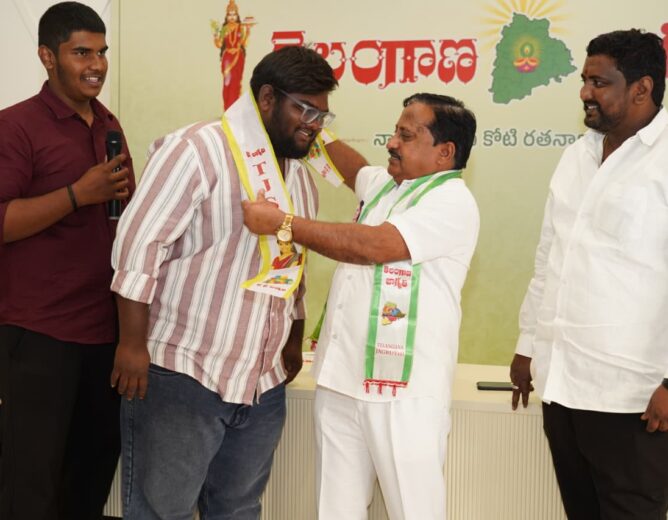 జాగృతిలో విద్యార్థుల చేరిక