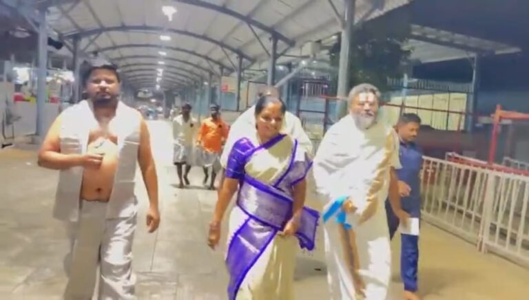 Kalvakuntla Kavitha offers prayers at Tirumala Venkateswara temple after Alipiri walk