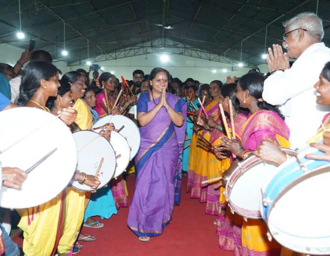 జాగృతి పోరాటం ఫలితం: తెలంగాణ కళాకారులకు గుర్తింపు కార్డులు – ప్రభుత్వం ఉత్తర్వులు