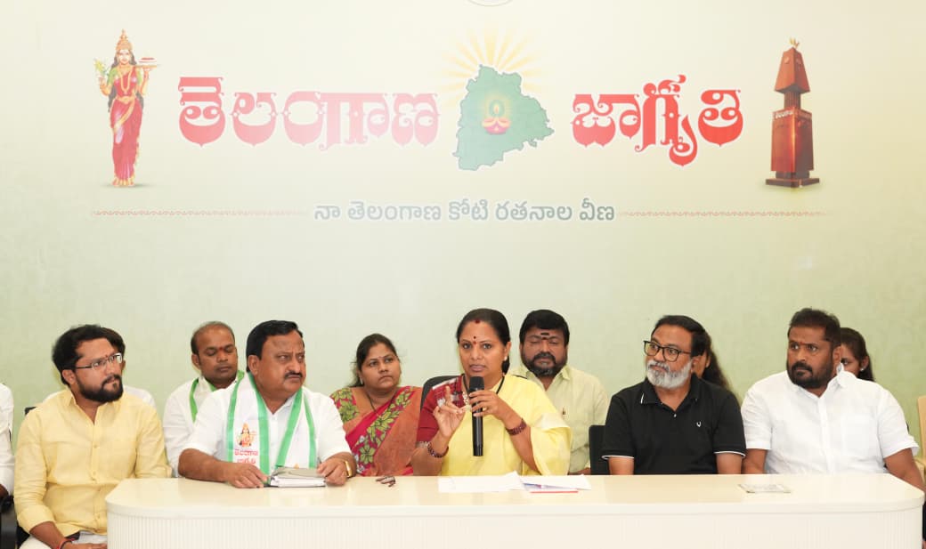 Parents protesting against rising private school fees in Hyderabad, Telangana, highlighting concerns over 30–40% fee hikes.