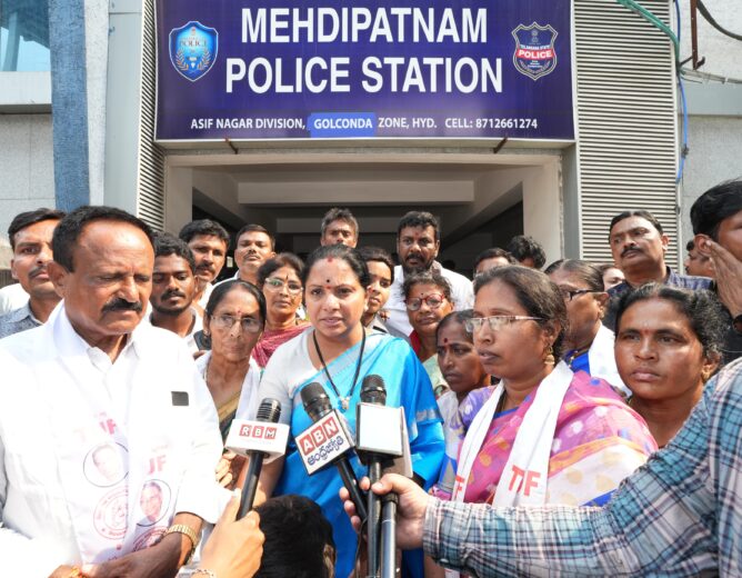 Kalvakuntla Kavitha meets detained Telangana activists at Mehdipatnam police station during Chalo Secretariat protest in Hyderabad