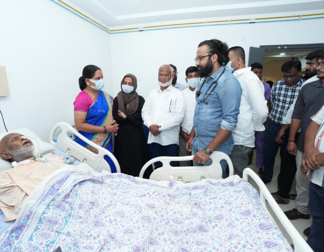 Kalvakuntla Kavitha visiting ailing Osmania University retired professor Mohammed Ansari at a rehabilitation center in Hyderabad