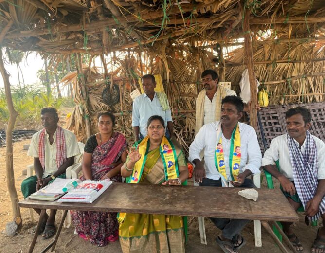 Suraarapu Krishnaveni said Kavitha is committed to Telangana movement goals and social justice.