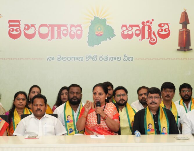 Kavitha Slams Modi, Demands Action Against Bandi Bhagirath and National Status for Palamuru Project
