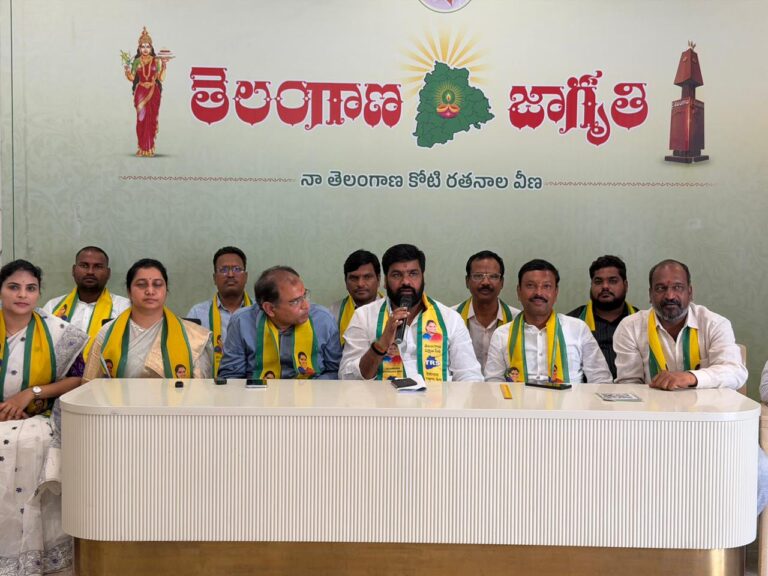 BRS faces criticism over Palamuru project delays as Kavitha’s meeting triggers political reactions in Mahabubnagar.