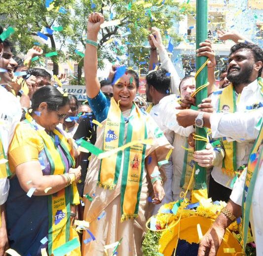 కల్వకుంట్ల కవిత మొయినాబాద్ పర్యటన – అంబేద్కర్ విగ్రహానికి నివాళి, తెలంగాణ రక్షణ సేన జెండా ఆవిష్కరణ