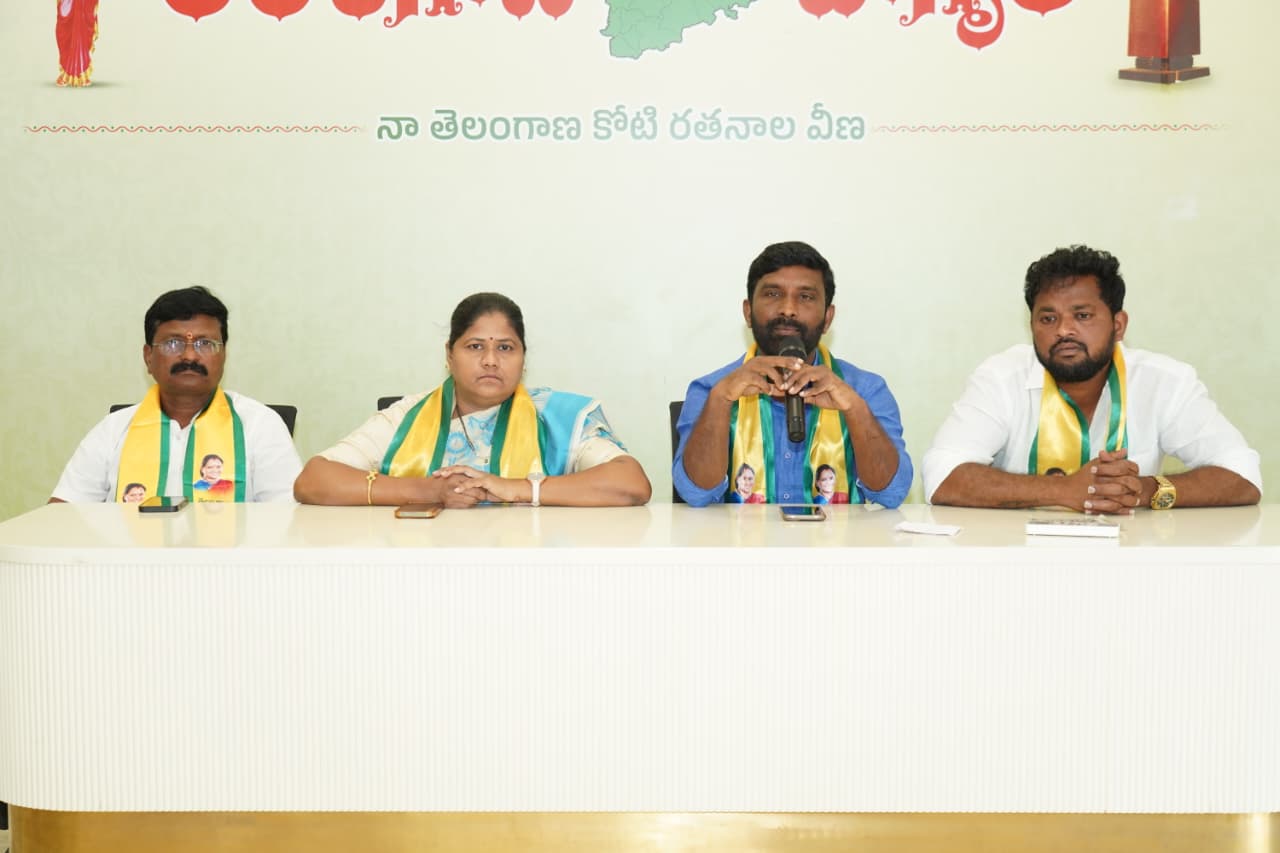TRS leaders targeted RS Praveen Kumar over comments against Kavitha and demanded swift action in the Bandi Sanjay son POCSO case during a Hyderabad press meet.