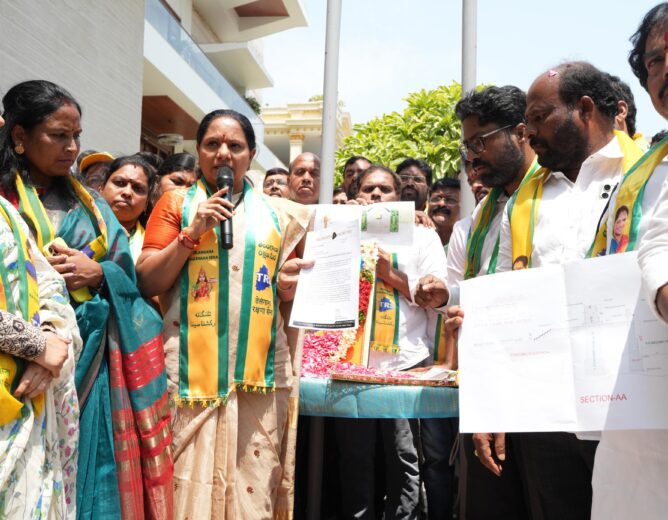 TRS Chief Kalvakuntla Kavitha announces a large-scale Bhuporatam at Uppal on July 2 and reiterates demands related to Telangana activists and Prof. Jayashankar's statue.