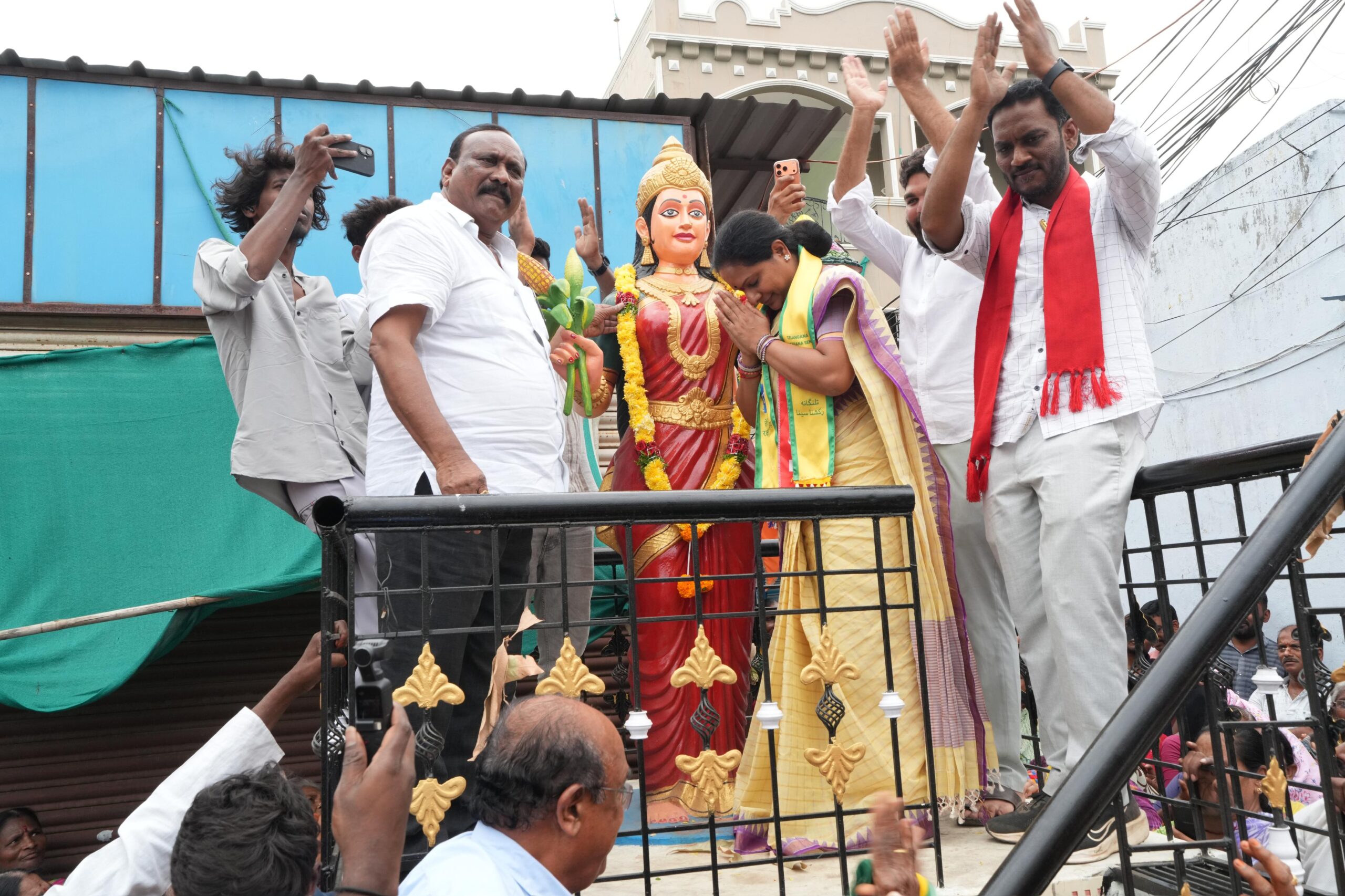 During the Singareni TRS Baayi Bata programme in Mancherial, Kalvakuntla Kavitha criticized Congress over Singareni-related issues, opposed privatization efforts, and outlined Telangana Rakshana Sena's vision for workers and employment.