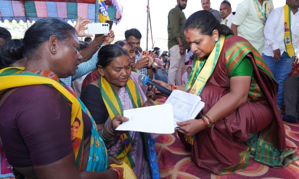 Telangana Rakshana Sena Chief Kalvakuntla Kavitha inspects the proposed Tummidihetti project site and urges immediate commencement of construction works.