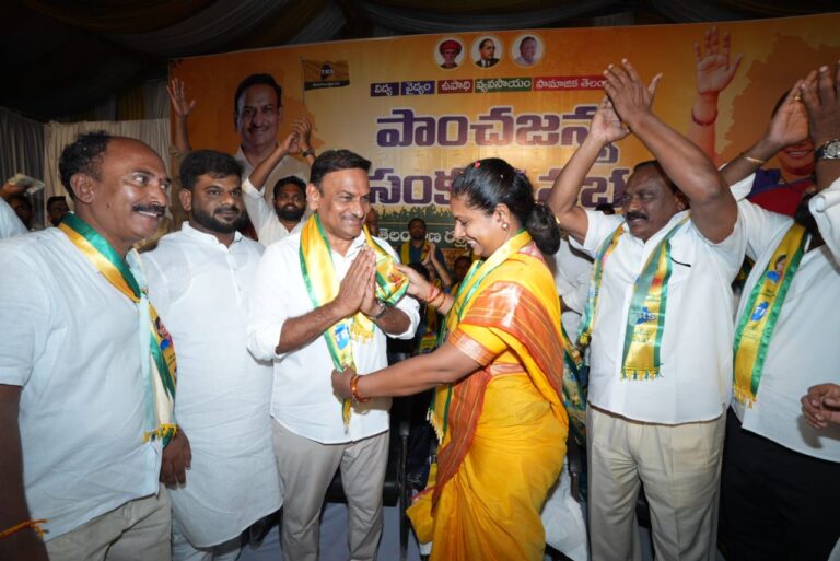 Kalvakuntla Kavitha addressing the Telangana Rakshana Sena Panchajanya Sankalpa Sabha in Korutla, Jagityal district