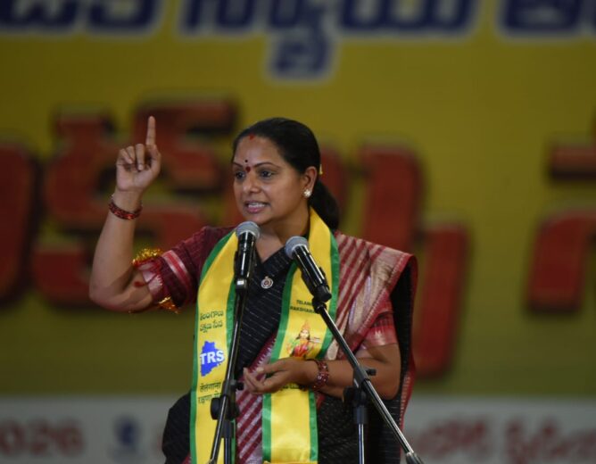 K Kavitha addressing a Panchajanya Sankalpa Sabha in Nizamabad