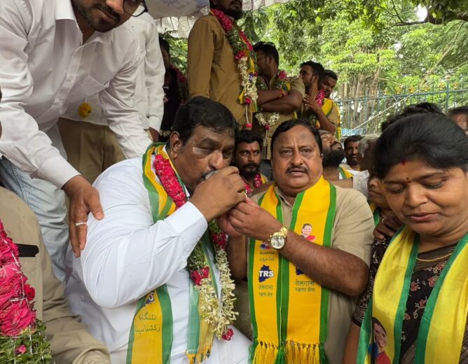 Telangana Auto Drivers Protest Over Electric Autos, Demand Withdrawal of GO 263