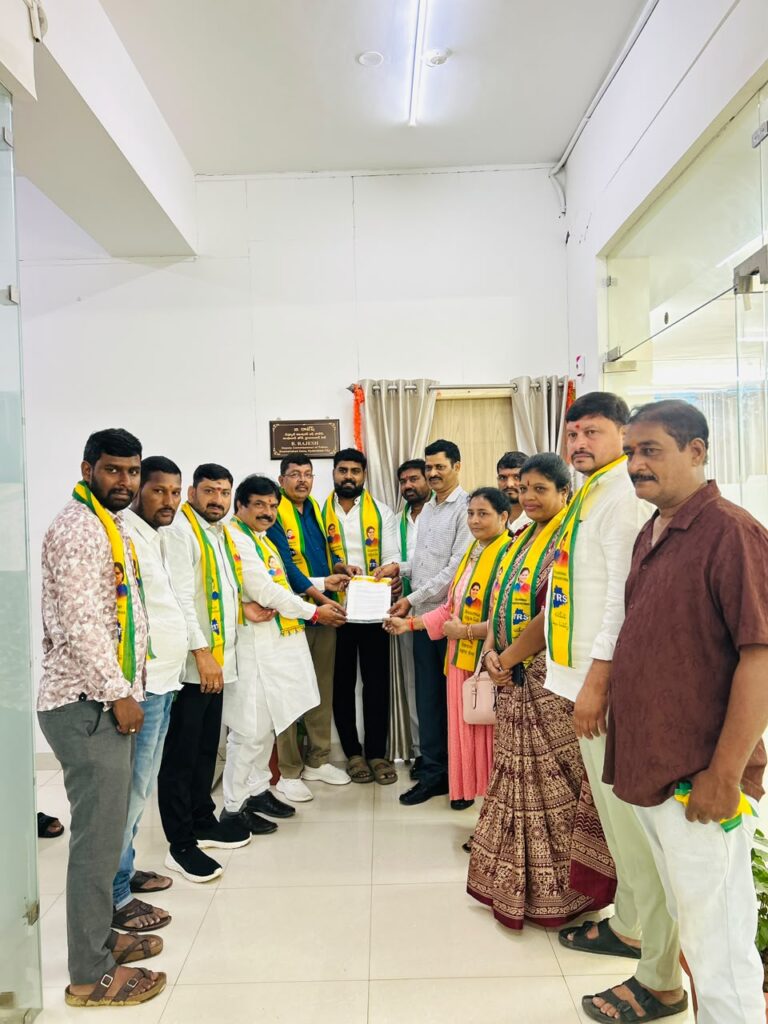 Uke Sirisha murder case: Telangana Rakshana Sena seeks action against Prime Care Hospital in Thukkuguda.